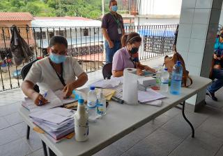 Capacitan a manipuladores en Chiriquí Grande