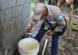 Minsa reitera participación de la comunidad en la eliminación de criaderos de mosquitos