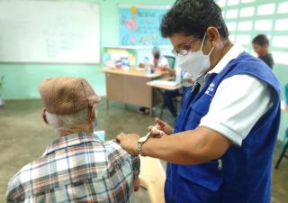 Comunidad de Playa Leona, en La Chorrera se beneficia con gira médica.