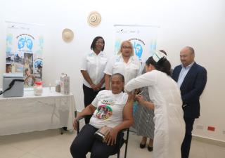 El lavado de manos y el uso de mascarilla previene enfermedades como la neumonía