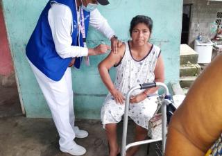 Jornadas de vacunación extra muro en El Chorrillo y la 24 de Diciembre 