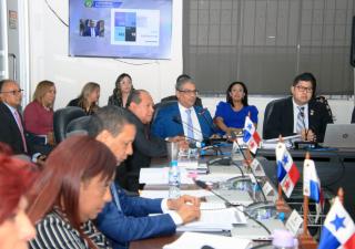 Regional de Salud de Colón hace reconocimiento a personal