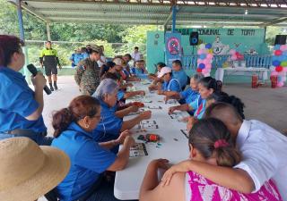 Minsa Capsi de Tortí realizó convivio con adultos mayores