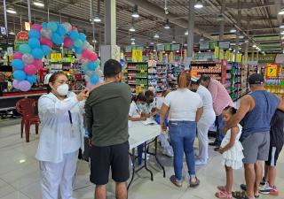 Siguen orientando a la población y aplicando vacunas en Panamá Norte
