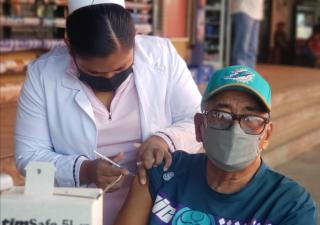 Este sábado 11 continúa jornada de vacunación en Bocas del Toro