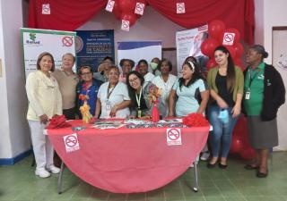 Salud Mental brinda capacitación sobre el hábito de fumar y sus perjuicios