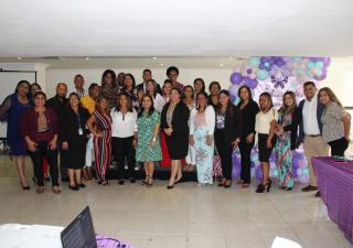 Funcionarios de Promocion de la Salud reciben agasajo