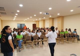Conversatorio con adolescentes para evitar uso de tabaco y cigarrillos electrónicos 