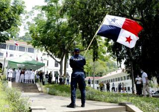 Policía Nacional llevó alegría, esperanza y buena música al MINSA