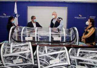 MINSA recibe donación de cápsulas para transporte de pacientes por parte del Club Rotario de Panamá 