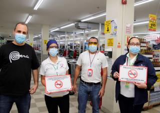 Fumadores tienen mayor riesgo de contraer COVID-19