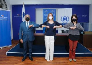 MINSA recibe clínicas móviles para fortalecer servicios de salud en el país  