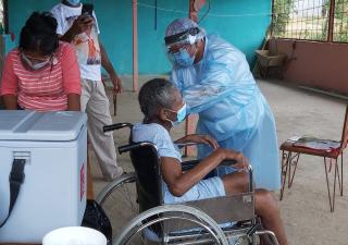 Continúan con la  aplicación de vacuna en asilos, casa hogares y SADI en Panamá Oeste