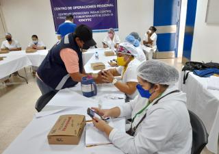 Enfermeras se capacitan para verificar datos en auto exprés en Azuero