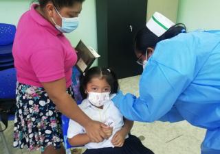 Jornada de vacunación escolar inició en Bocas del Toro