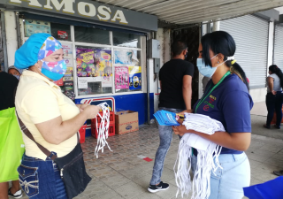 Bocas del Toro supervisa locales
