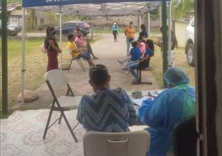 Vacunación en Rambala y Déborah en Bocas del Toro