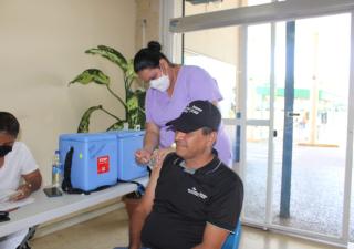 Realizan jornada de vacunación en las oficinas Regionales de Veraguas