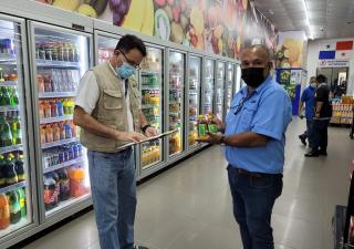 Verifican miel de abeja en los comercios de Panamá Norte