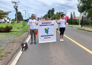 Comunidad Cartí Sugdub realiza caminata en apoyo a la cinta rosada