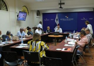 Segunda reunión de la Comisión de Alta Nivel para transformar el Sistema Público de Salud