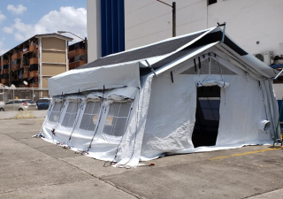Caja de Seguro Social instala carpa en policlínica de Calle 25.