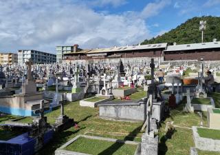 Personas en cementerios cumplieron medidas sanitarias 