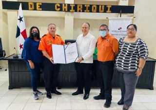 Gobernación de Chiriquí entrega reconocimiento al Ministerio de Salud