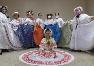 Enfermeras del Minsa en Chiriquí se visten de patria