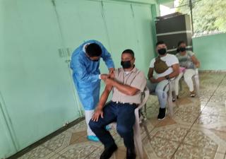 Circuitos 4-2, 4-4 y 4-6 logran aplicar más de 52 mil dosis de vacunas