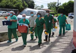 Regional de Chiriquí atiende a equipo de beisbol y supervisa instalaciones