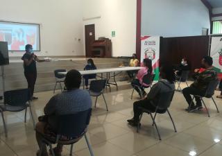 Orientan a responsables de centro de vacunación en David