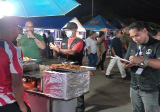 Sitios de expendio de alimentos en la feria de David, cumplen con las normas sanitarias
