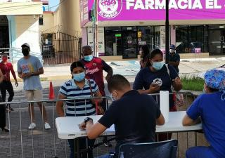 Pruebas de hisopado en parque Cervantes de David