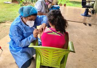 En Dolega, buscan a pacientes con primera y/o segunda dosis pendiente y aplican refuerzos