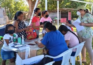 Exitosa feria de salud se realiza en el corregimiento de Las Lomas en David