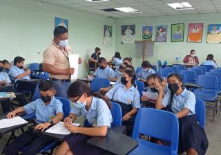 Redoblan acciones del Programa "Servicios Salud Amigable Adolescente"