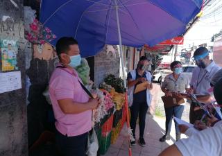 Bioseguridad verifica y brindan docencia a vendedores en Bugaba