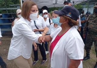 Servicios básicos de Salud llegan hasta Burica centro