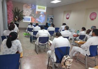 Enfermeras se actualizan sobre atención de adultos mayores