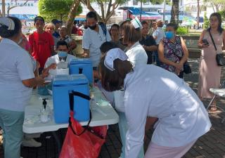 Más de cinco mil personas acudieron a la vacunación extramuros en Chiriquí