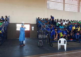 Orientan a niños en inauguración del Mundial De Barrio