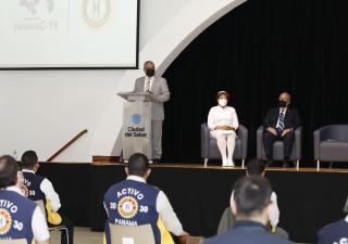 Reconocen labor del Club Activo 20-30 con la implementación del Vacunatón  