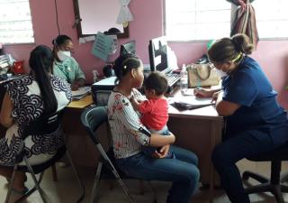 Minsa en Coclé brinda atención en albergue 