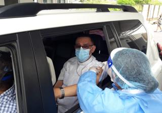 Ensayo de auto exprés de AstraZeneca en Coclé