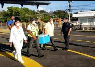 Coclé recibe dosis de vacunas