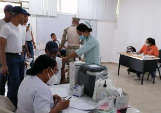 Coclé realiza gira médica en el Instituto Tomás Herrera