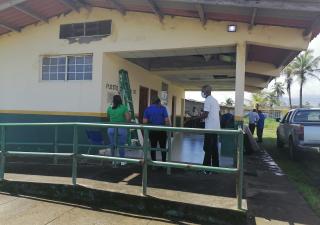 Diez neveras solares se instalarán en puestos de salud de Colón