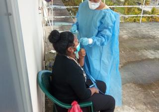 Continúan medidas de bioseguridad a funcionarios en Colón
