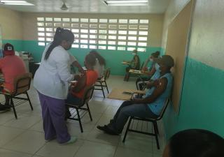 Aplican segundas dosis en Escobal en Colón